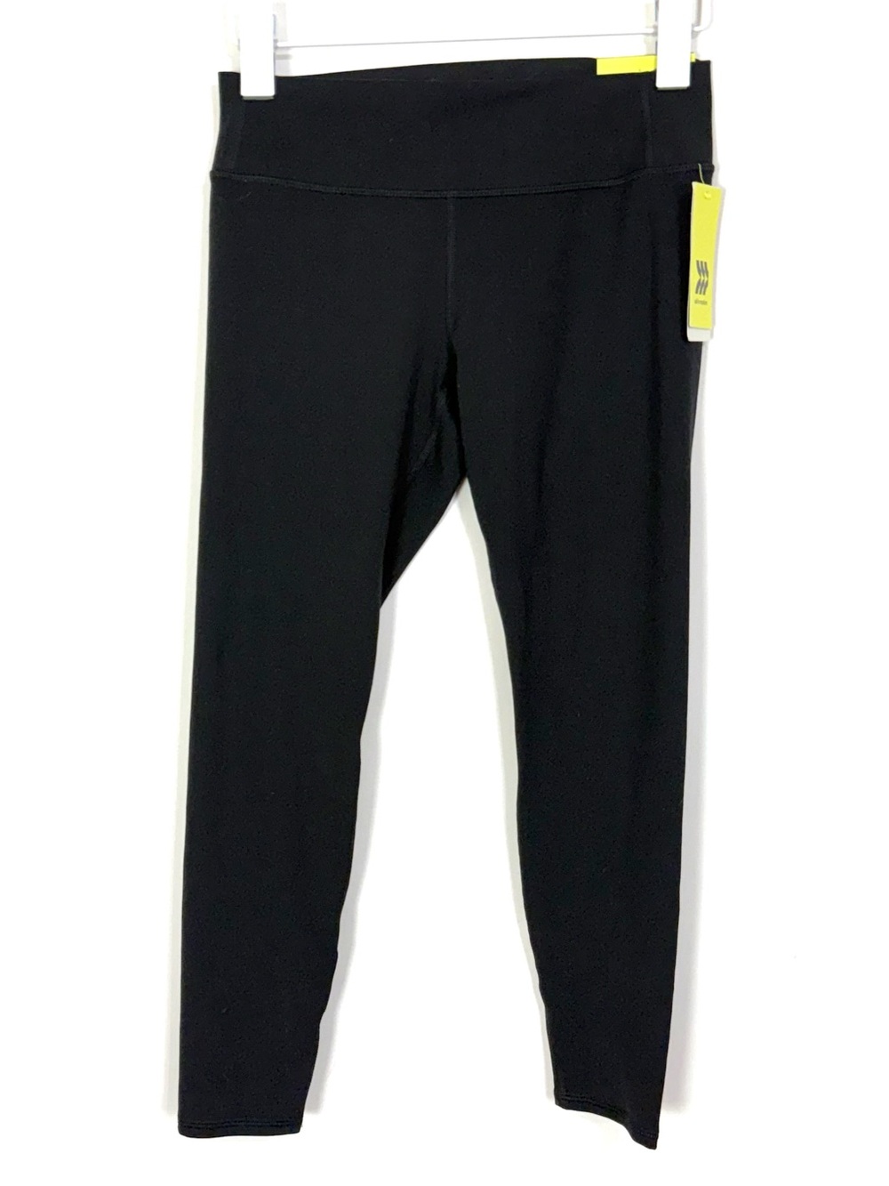 All In Motion Mid Rise Legging in Black